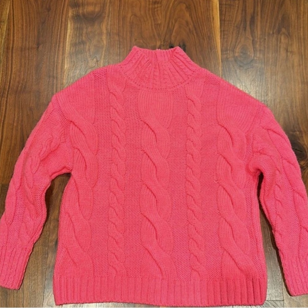 Anthropologie Bright Pink Oversized
Chunky Cable Knit Sweater Size Medium